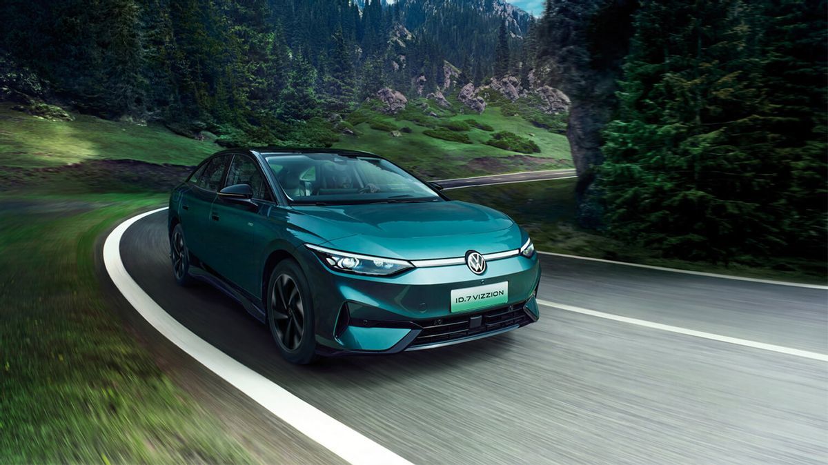 轴距比汉EV长,配置比Model 3高,大众ID.7 VIZZION哪款值得买?