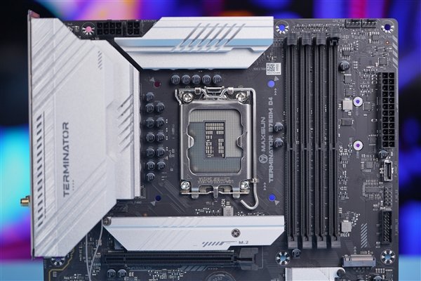 新一代甜品主板!铭瑄终结者B760M D4 WIFI图赏