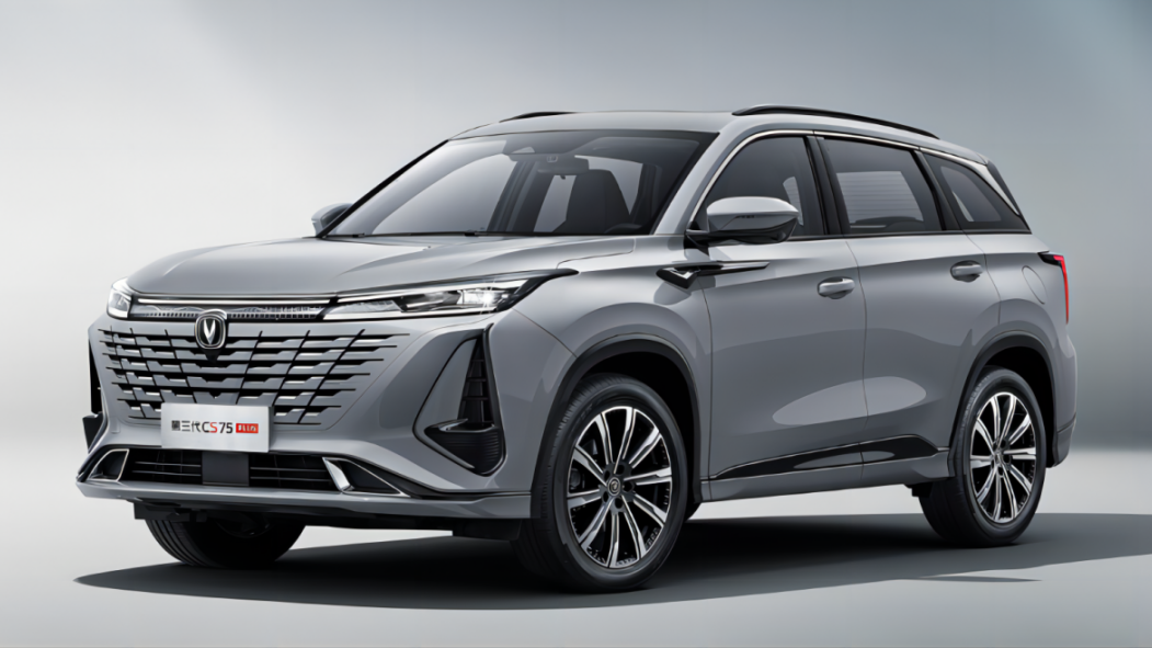 高品质紧凑型SUV,长安CS75 PLUS 对比吉利博越L,谁更值得买!