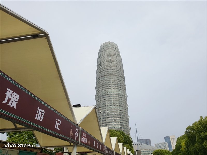 8mm机身以下我最能打!vivo S17 Pro评测:3499元轻薄手机之王