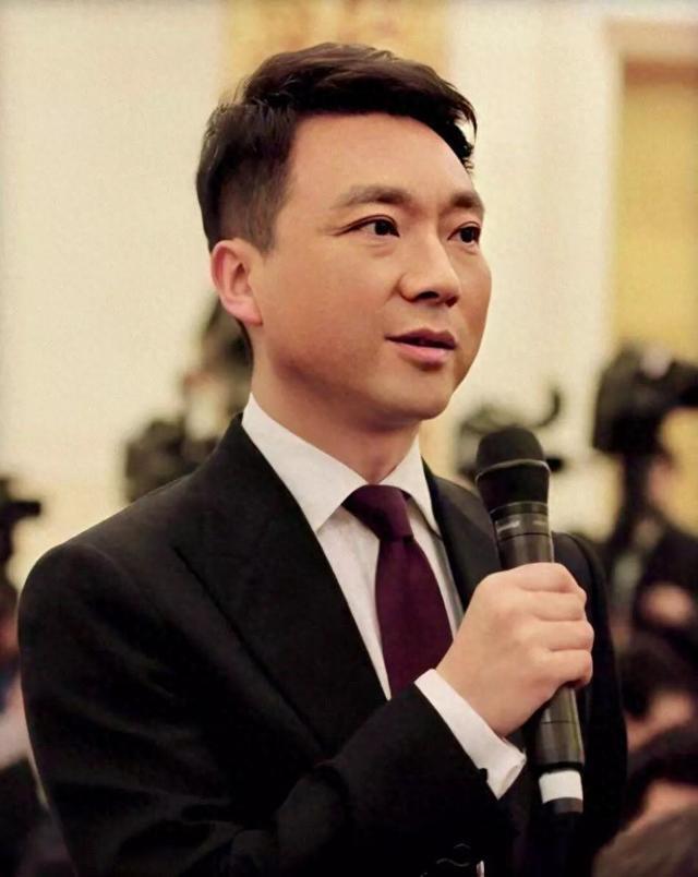 台前是同事，台后是夫妻？这5对央视主持人，隐藏的太深了