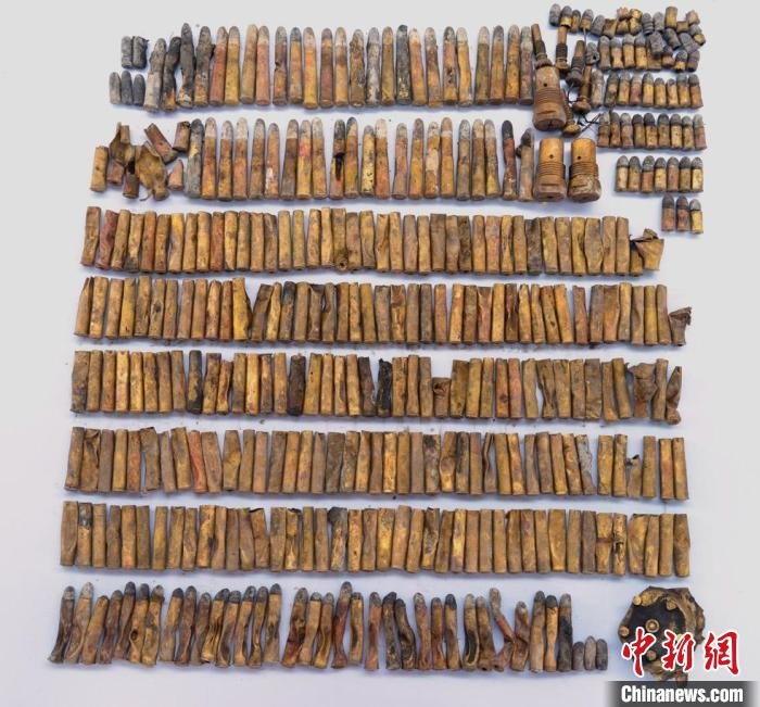 资料图:发掘出水的弹药类文物。 山东省水下考古研究中心供图