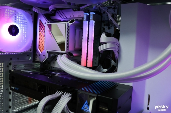 七彩虹CVN 银翼 DDR5 6000 32G*2评测:稳定、可靠的高规格电竞内存