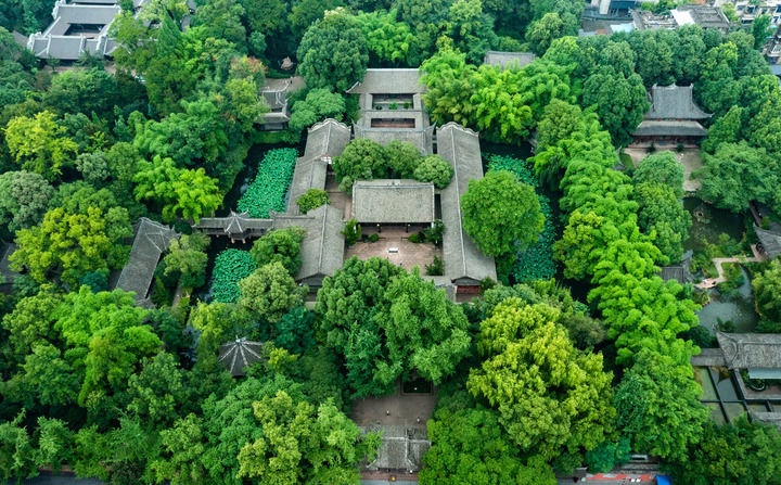 无人机拍摄的眉山三苏祠(2022年6月22日摄)。新华社记者沈伯韩 摄