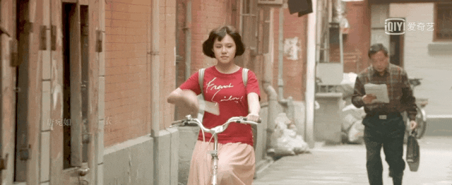 扯白||《小时代》十周年，女战士杨幂和谢依霖竟成为真正的“时代姐妹花”……,第7张