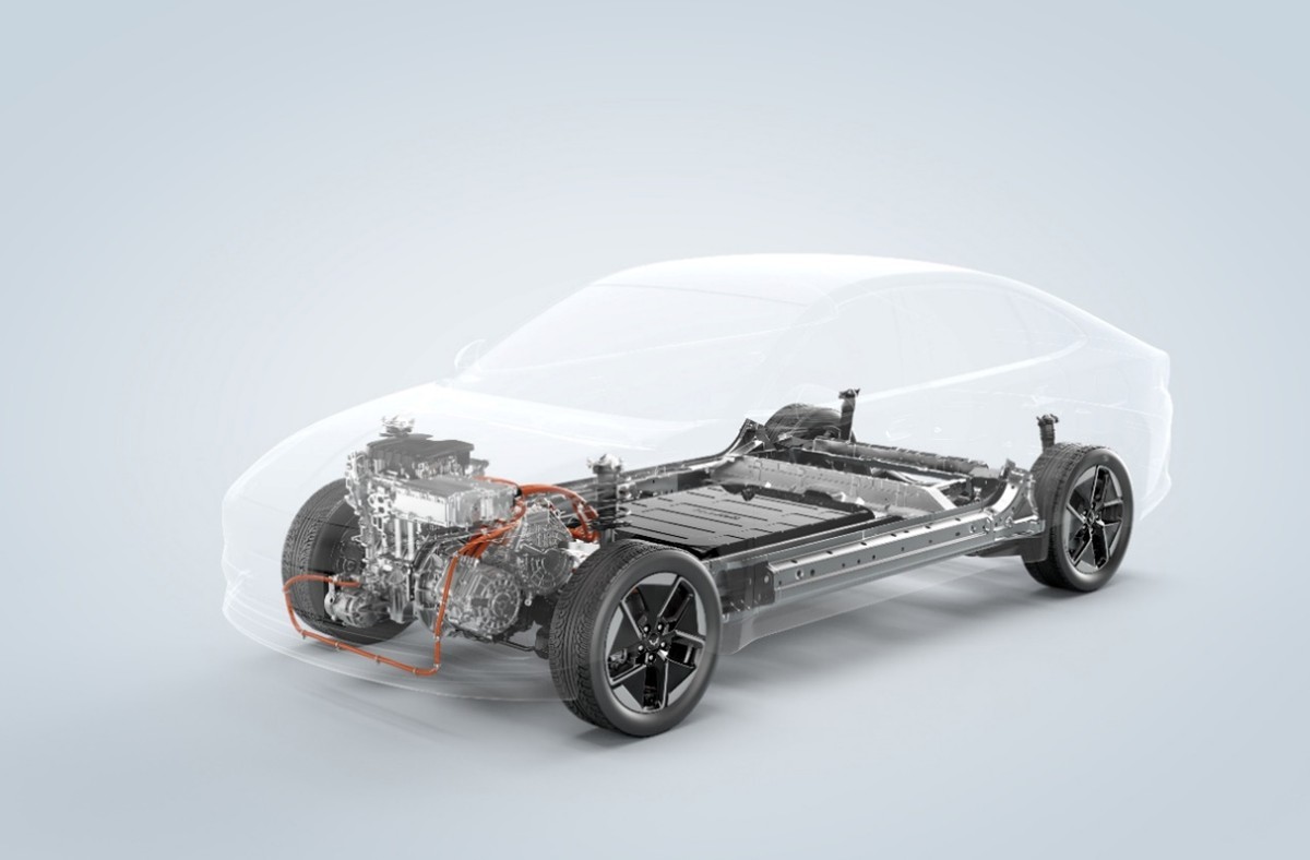 真的不起火?五菱发布灵犀混动+神炼电池 首款车型就是星光