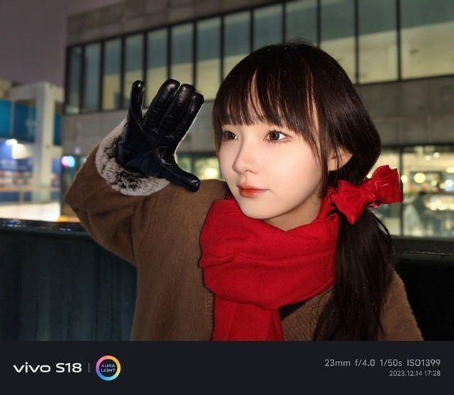 从花似锦到影棚级人像,聊聊vivo S18系列值得关注的点