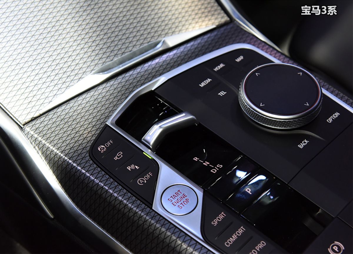 谁是更运动的豪华中级车?沃尔沃S60对比宝马3系