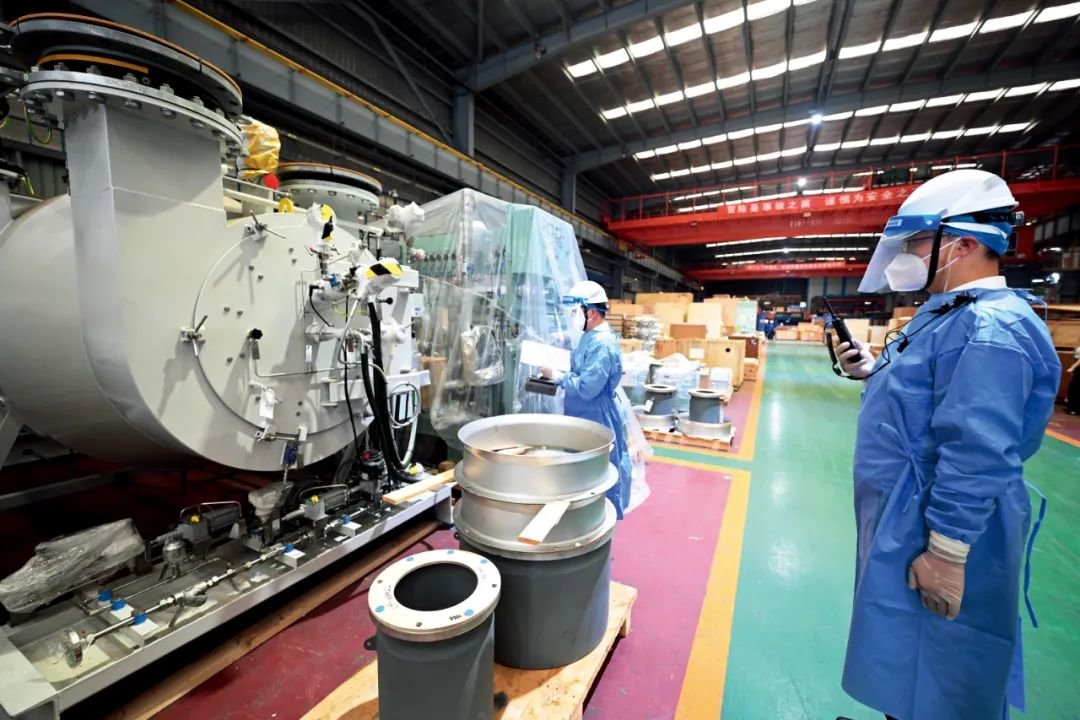 2022年9月16日,施工中的大型邮轮H1508船。图/视觉中国