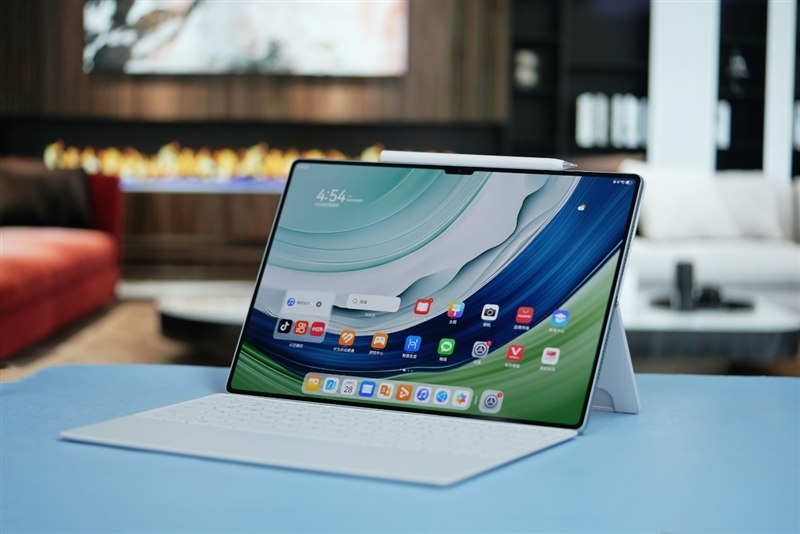 华为史上最大平板MatePad Pro 13.2体验评测:平板生态全新生产力