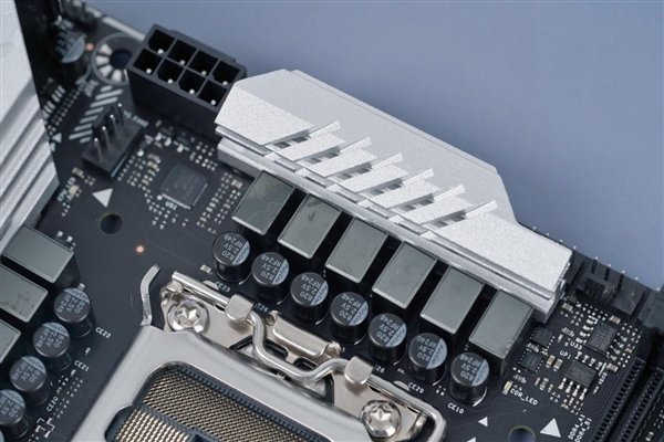 小主机选它没错!铭瑄终结者B760ITX D4 WIFI主板图赏