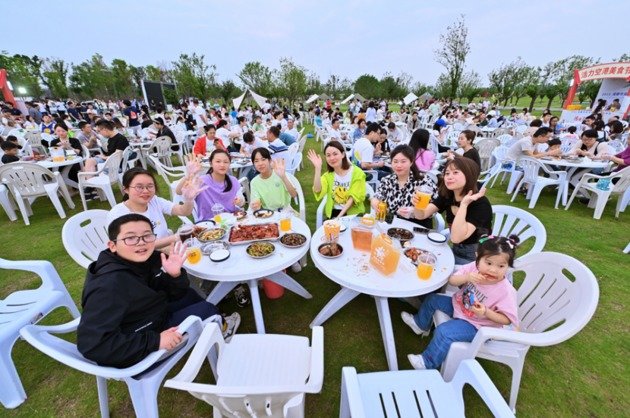 成都双流空港美食节活动开幕