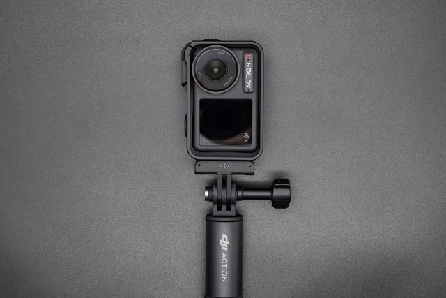 大疆Osmo Action 4运动相机评测:1/1.3英寸+18米裸机防水+耐低温长续航电池