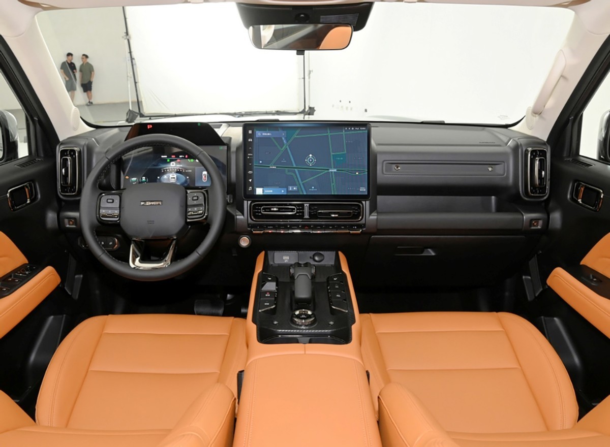 电四驱+外挂备胎 哈弗猛龙是一台更硬的大狗吗?