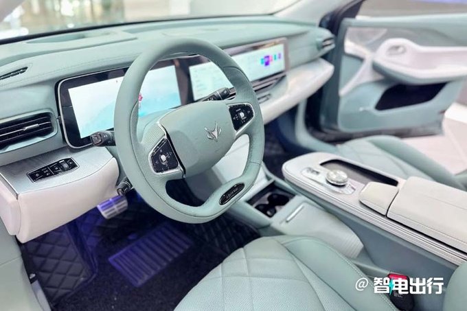 极狐新阿尔法S到店实拍6月16日上市 预计卖26万-图7