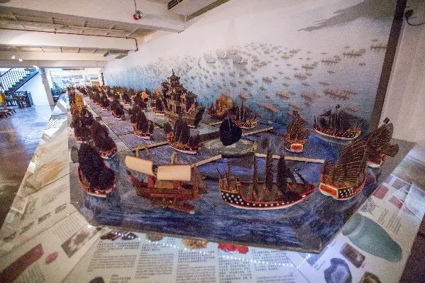 ·马来西亚郑和文化馆再现郑和船队的场景。