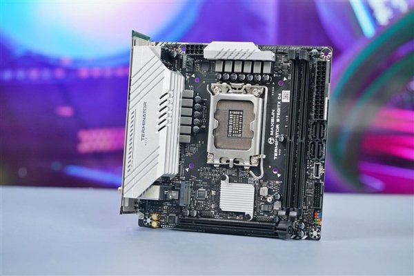 小主机选它没错!铭瑄终结者B760ITX D4 WIFI主板图赏