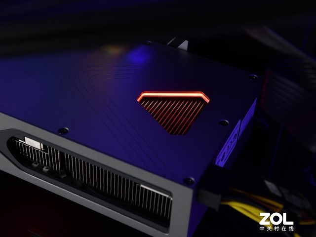 搭载MTT S80国产GPU 强化游戏+AI应用 深度体验摩尔线程智娱摩方