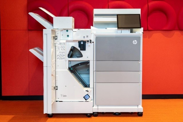 开启智慧办公 惠普6800zfw+企业级彩色一体机评测