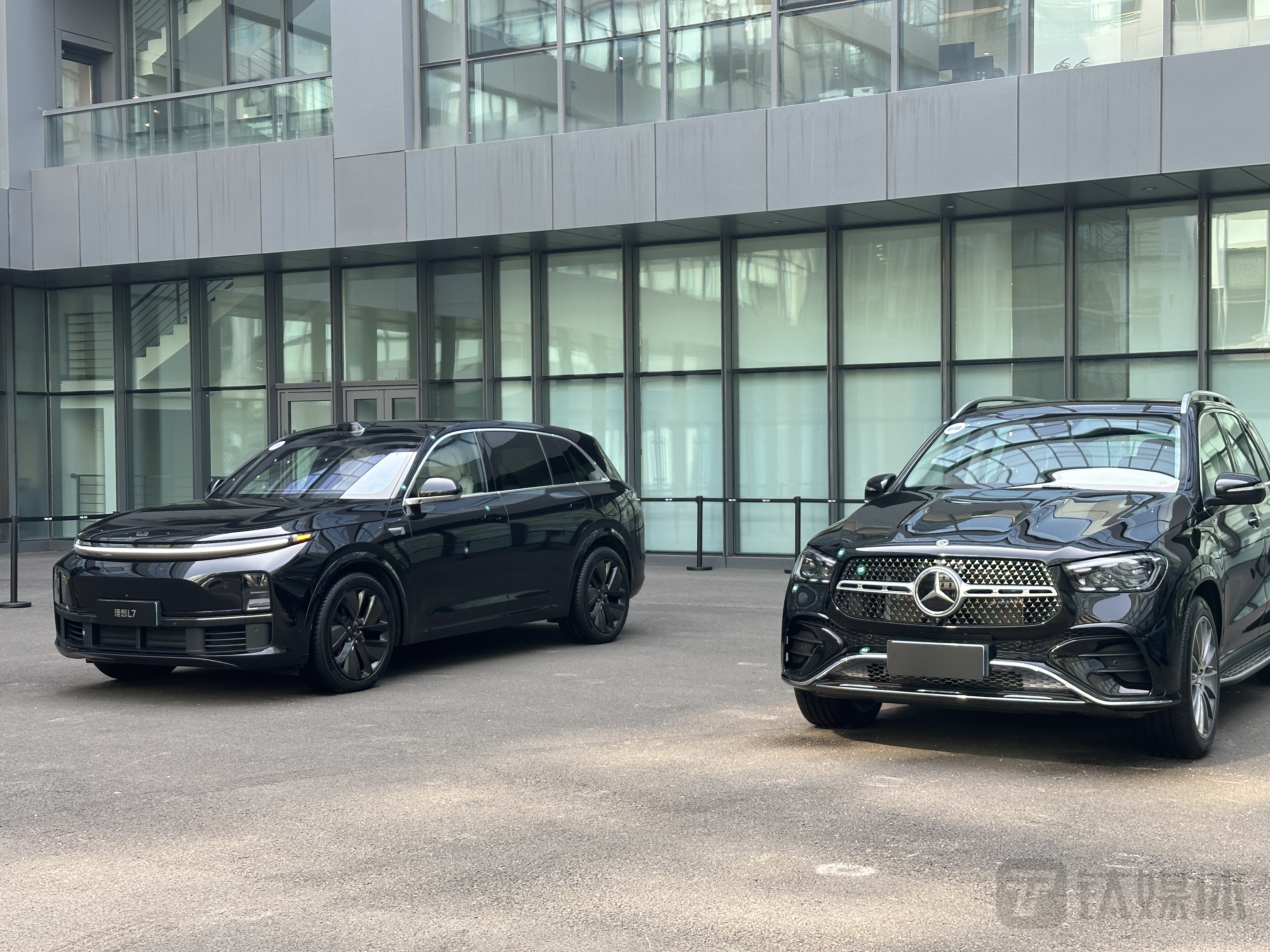 理想汽车的野心：要在细节上「战胜」BBA｜钛度车库