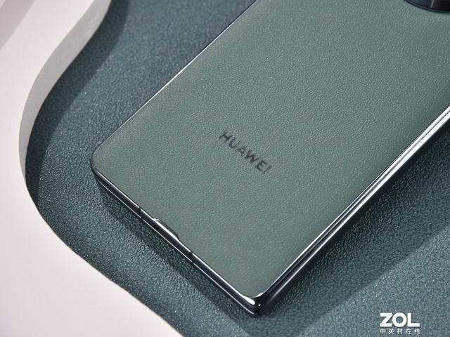 华为Mate X5上手体验:打造轻薄折叠屏体验新高峰