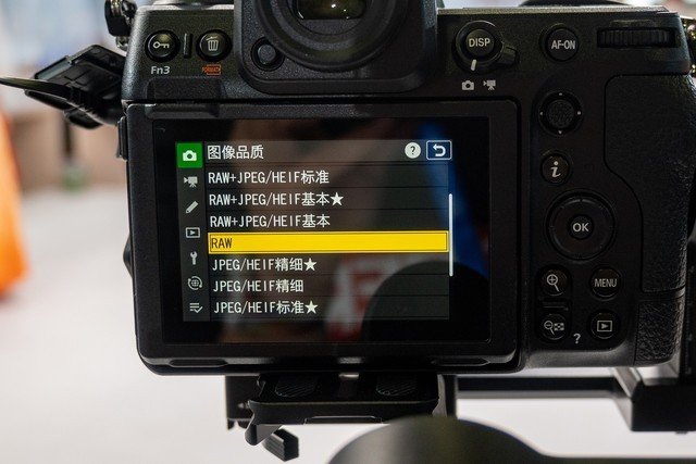 27999元的小“Z9” 尼康Z8全画幅相机新品成P&amp;E展会焦点