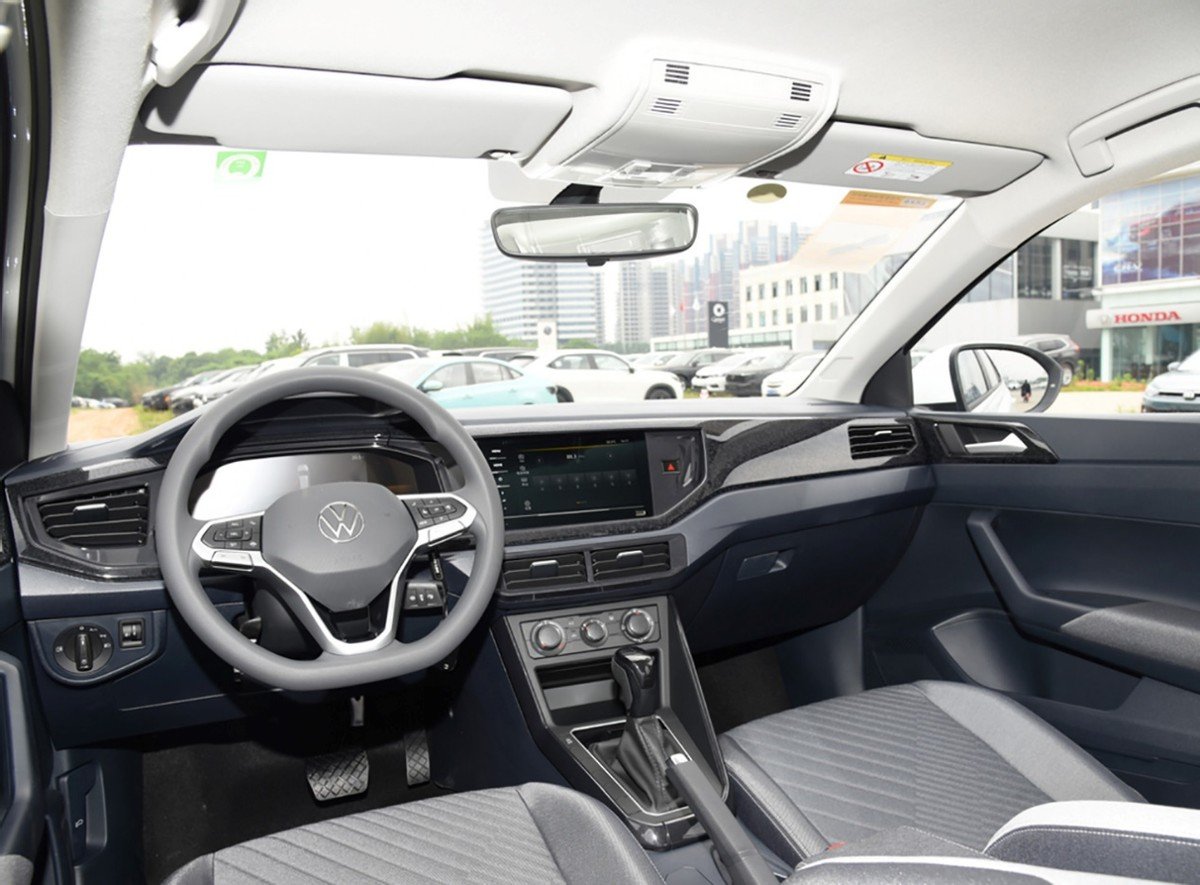 大众终于拿出诚意 直接硬刚比亚迪?朗逸新锐对比秦PLUS DM-i