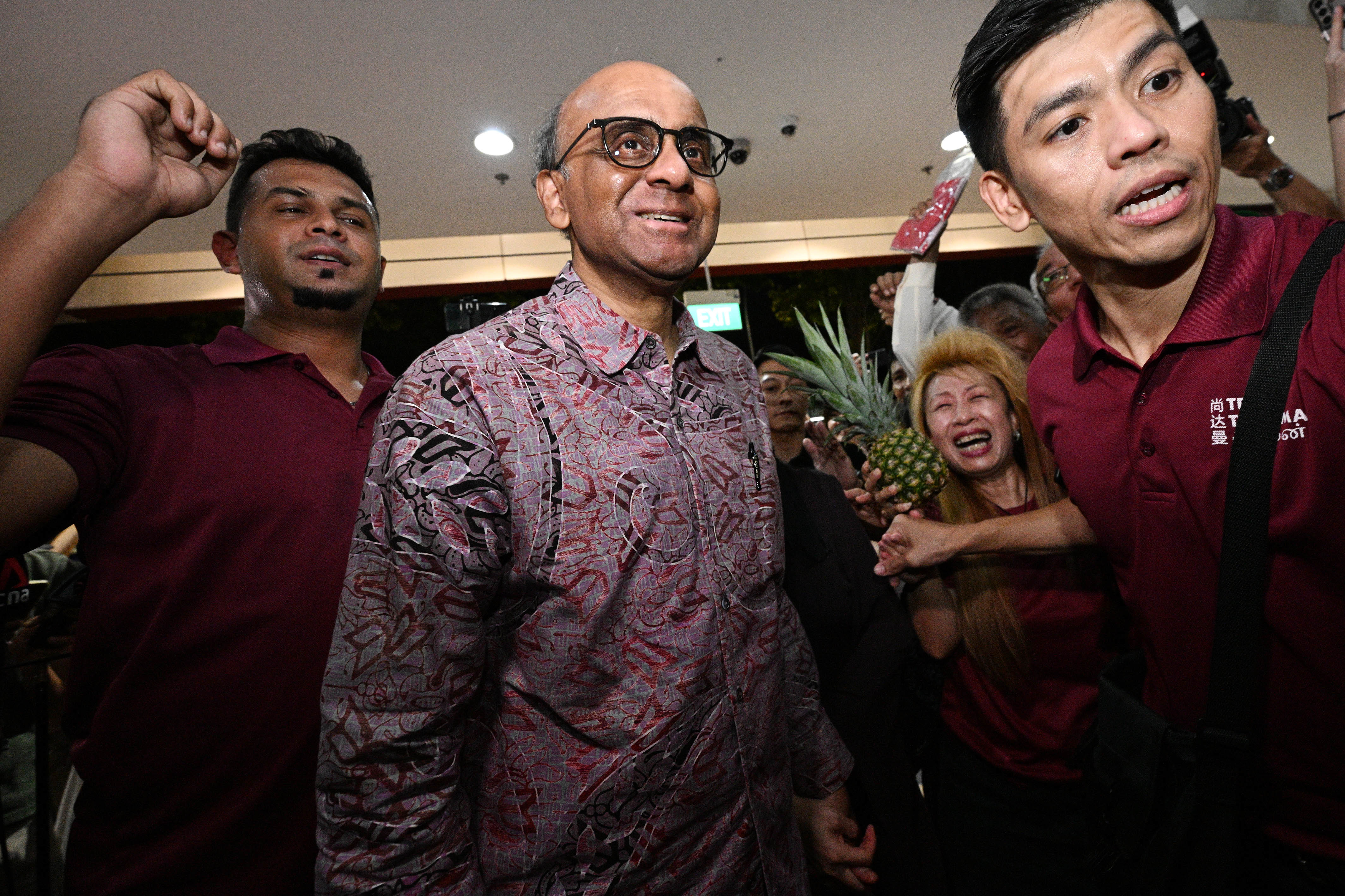 尚达曼当选新加坡总统_凤凰网