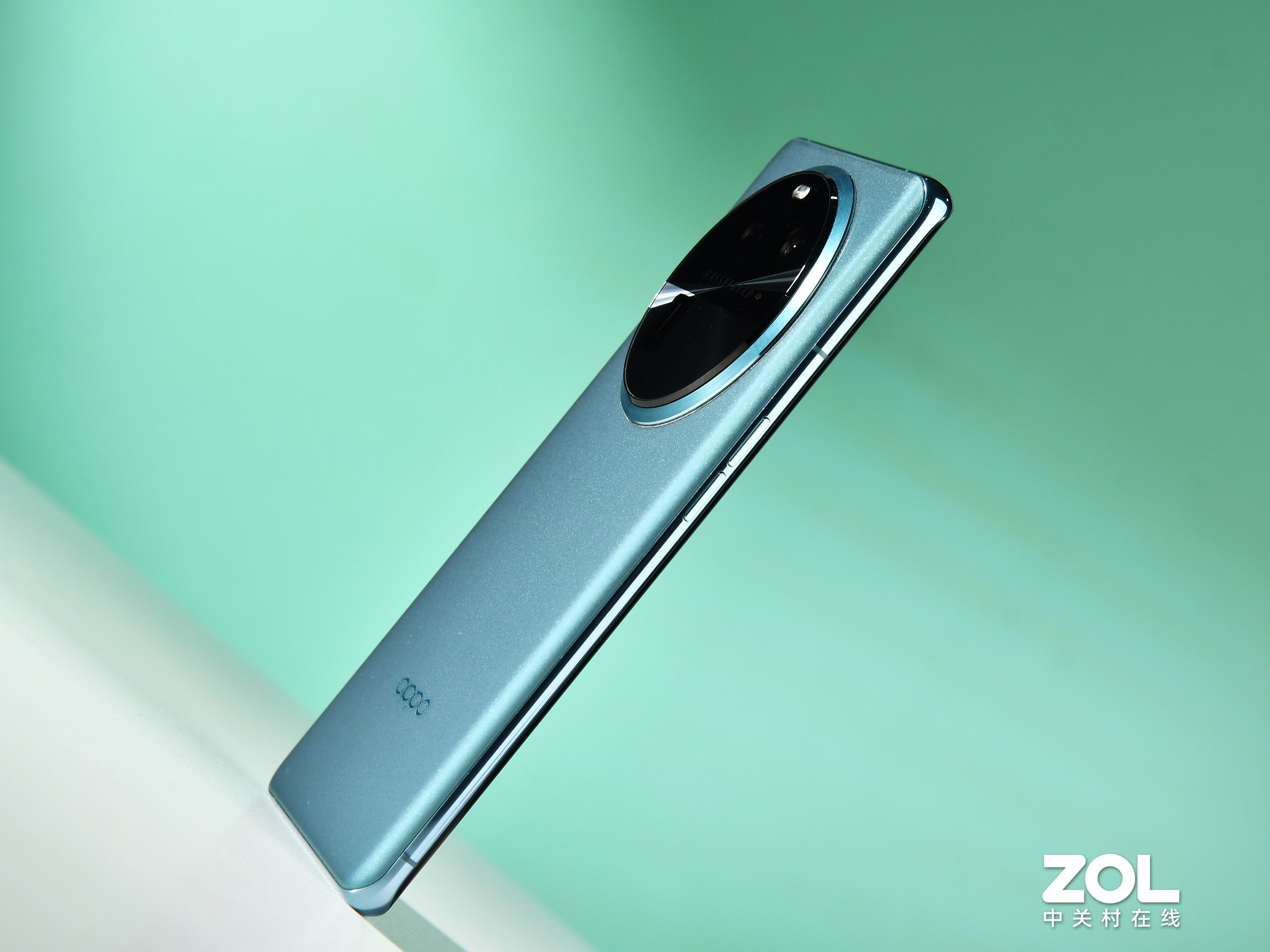 【有料评测】标准版也能打巅峰赛?OPPO Find X6全面评测
