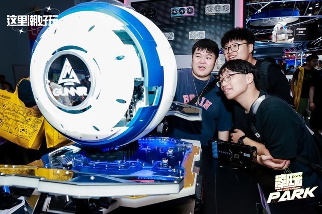 蓝戟ChinaJoy 2023:“万有引力”惊艳亮相