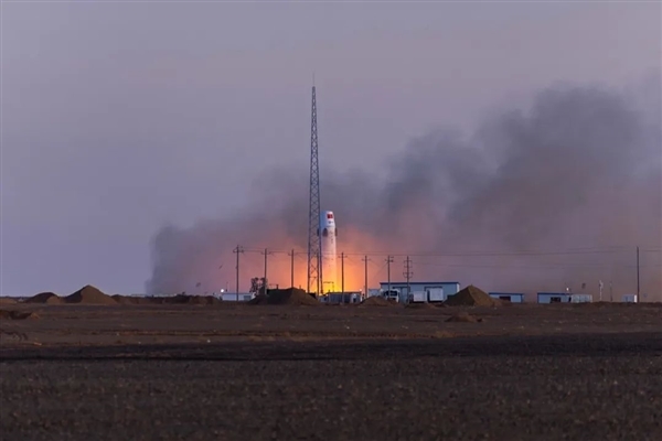 中国第一次!星际荣耀双曲线二号可复用火箭二次飞行成功