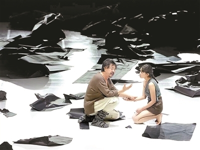 《暴风雨》剧照(演员康卓饰演美兰德)