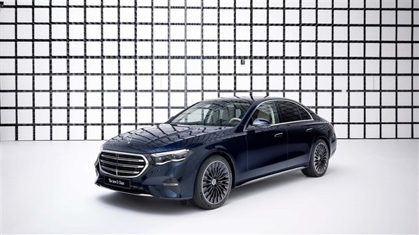 经典“花生眼”大灯回归 新一代奔驰E级发布:50万买它还香吗