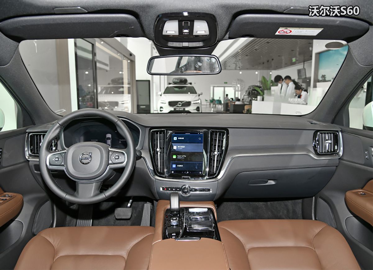 谁是更运动的豪华中级车?沃尔沃S60对比宝马3系