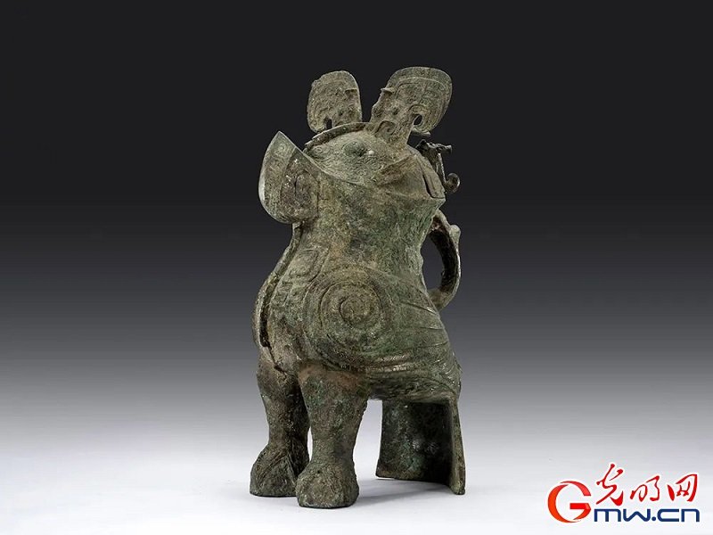 【写意中国探寻汉字起源】视频|这件“战神”酒器讲述一代殷商女杰的辉煌传奇