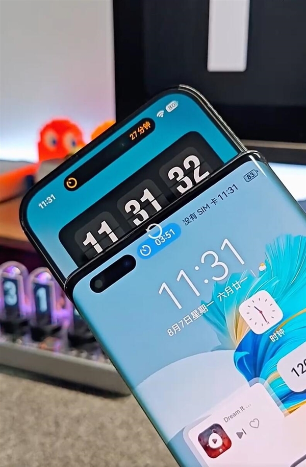 博主对比华为实况窗与iPhone灵动岛:还是华为良心