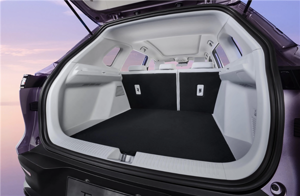 2.0T的动力、1.0T的油耗!五菱星云混动SUV:百公里耗油5.5升