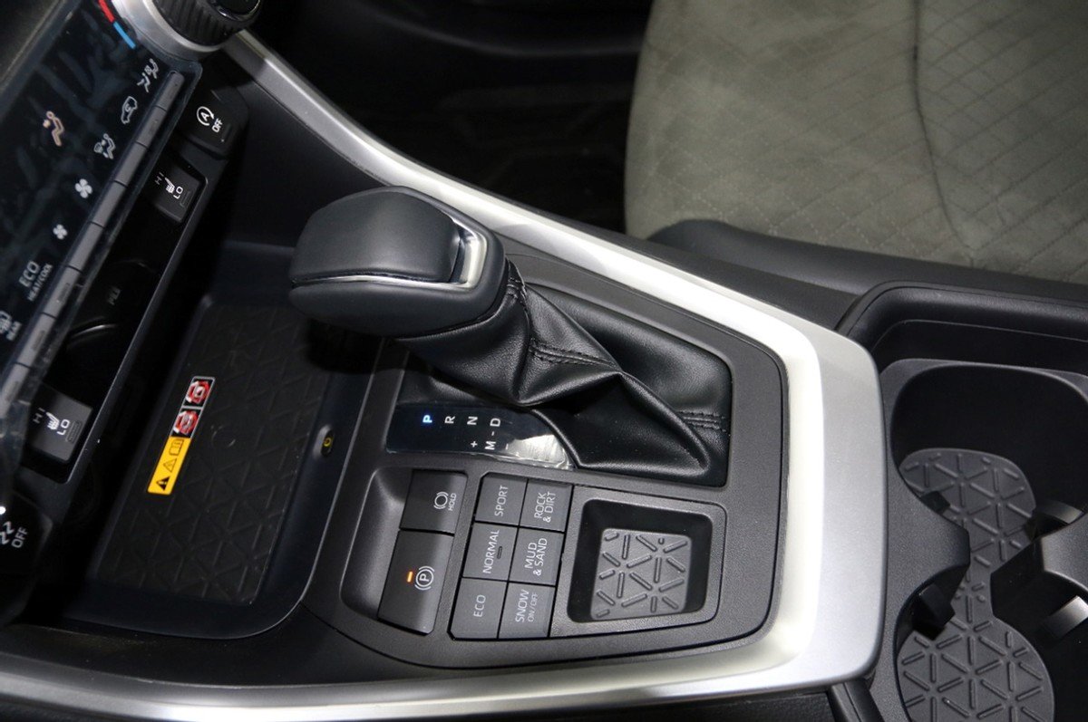 探店新RAV4荣放:全能超进化!北美探险版来了!玩的就是野!