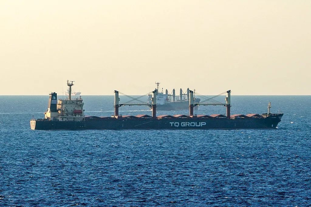 ◆2023年7月17日，土耳其伊斯坦布尔，散货船TQ SAMSUN是驶离黑海的最后一艘粮船。