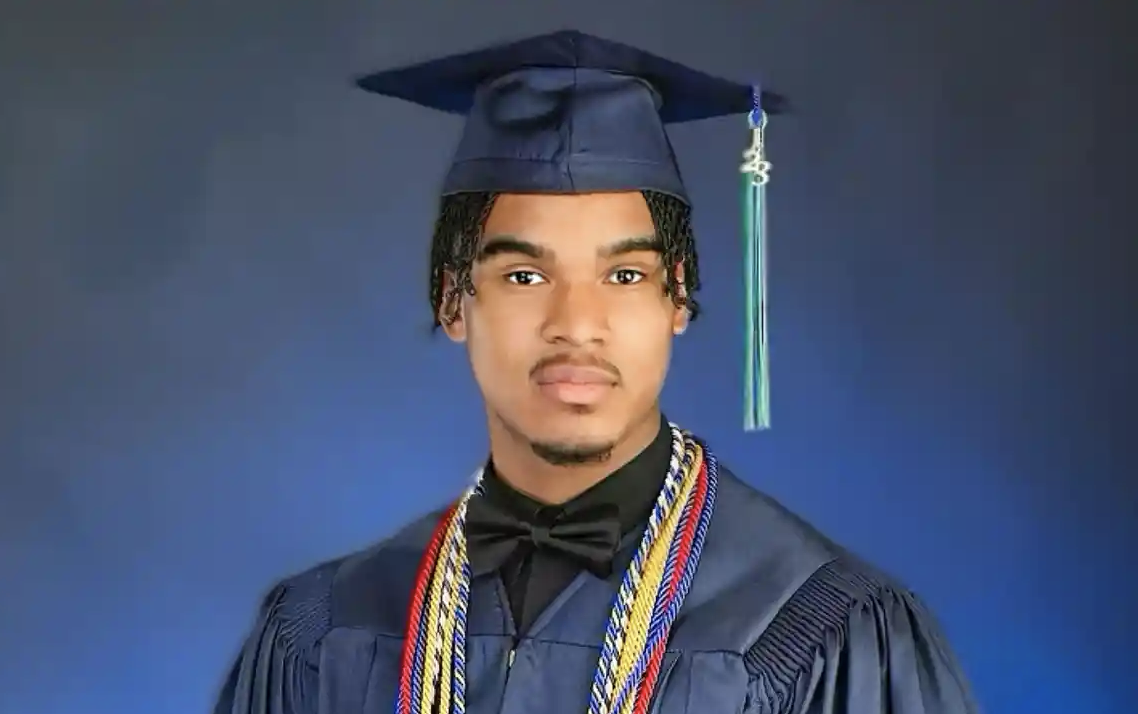 美一高中生斩获125所大学录取书，奖学金总额近千万美元_凤凰网