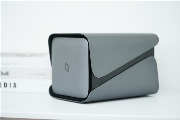 性能提升至2.5倍!新款极空间Z4 Pro图赏