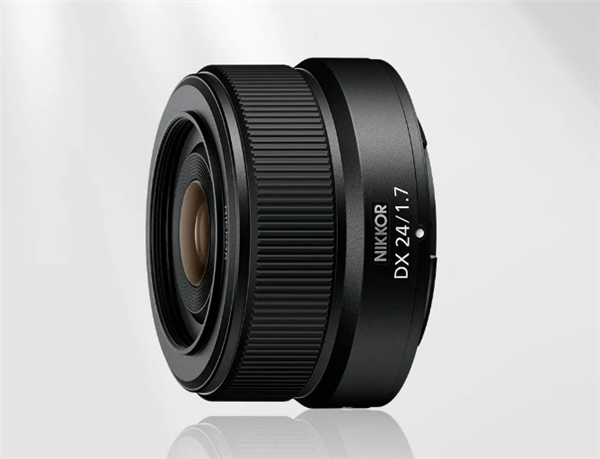 2099元!尼康尼克尔Z DX 24mm f/1.7正式发布:夜拍画质绝