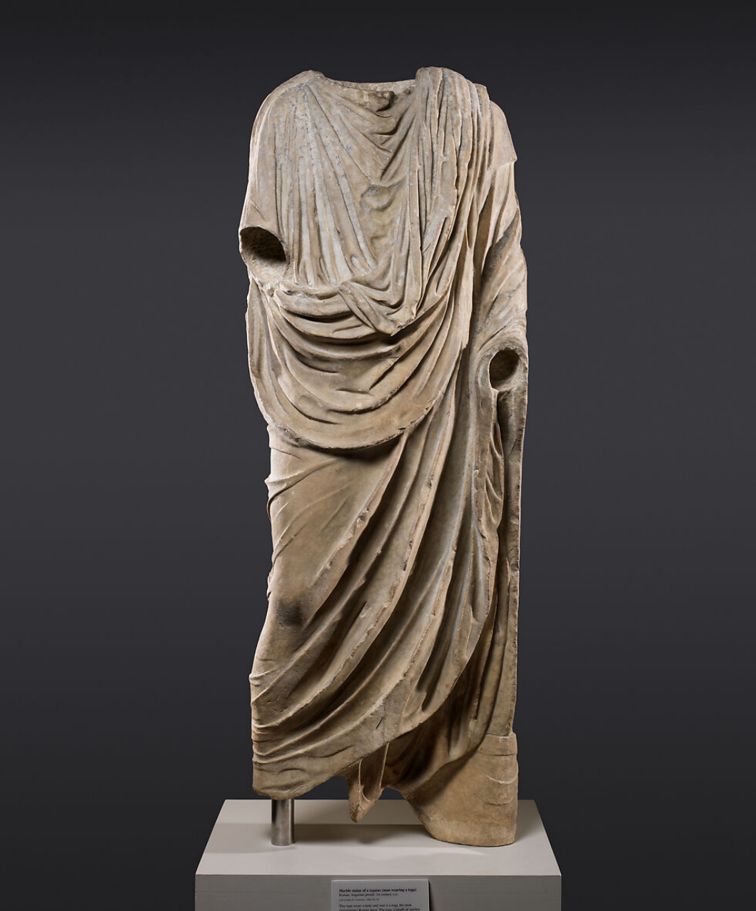 穿着托加的古罗马雕塑。来源/纽约大都会艺术博物馆