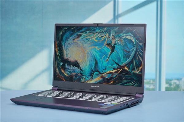 RTX 4060售价6999元 七彩虹将星X15 AT游戏本图赏