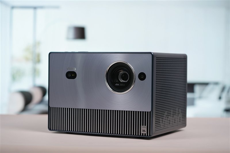 色彩亮度我都要!Vidda C1S评测:三色激光画质优秀 同亮度碾压单激光