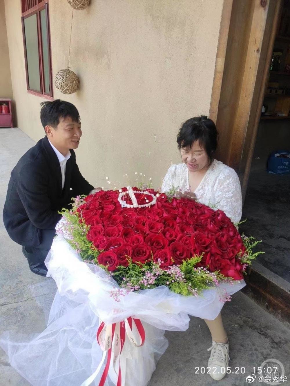 杨槠策回应家暴余秀华:能把爱她的人逼着打人,是我的错吗?