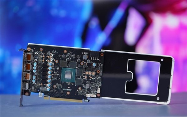 年轻人的第一只“大橘”!COLORFIRE RTX 4060 Ti橘影橙图赏