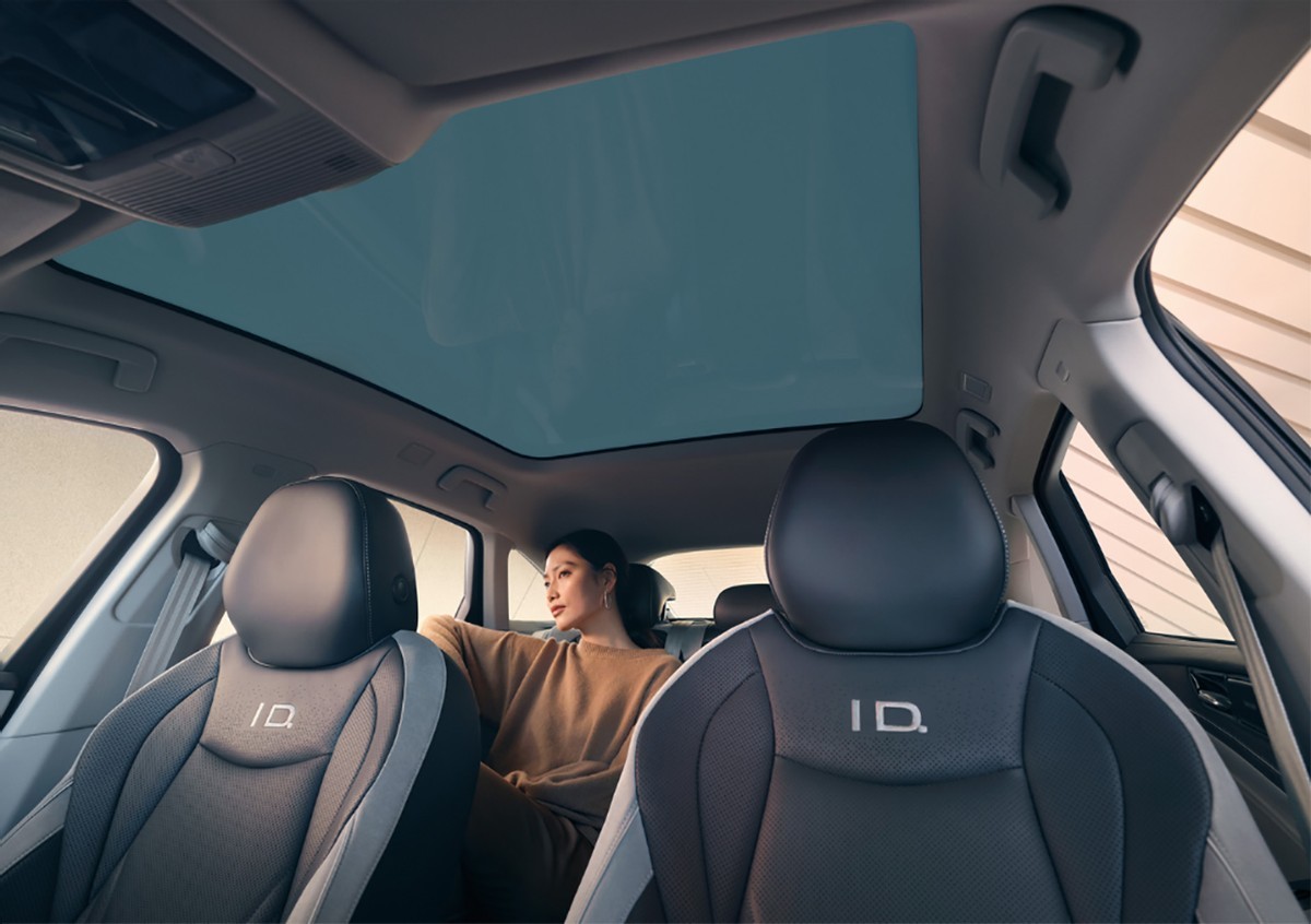 轴距比汉EV长,配置比Model 3高,大众ID.7 VIZZION哪款值得买?