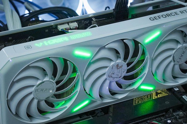 铭瑄RTX 4070瑷珈评测 瑷珈的进化之路