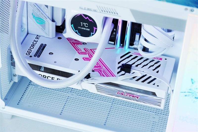 可能是3K价位最高颜值!七彩虹iGame RTX 4060 Ti Ultra W OC 8GB评测:性能不弱于RTX 3070